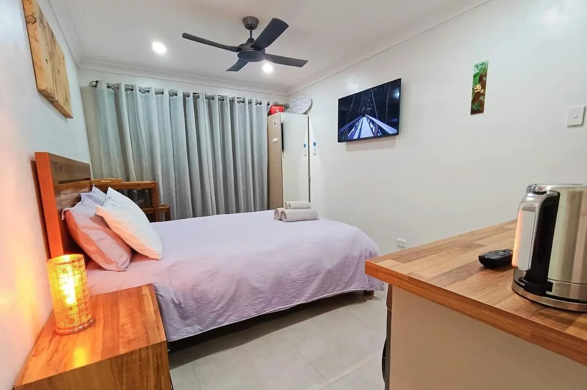 Deluxe Queen Studio New Holmview Apartment