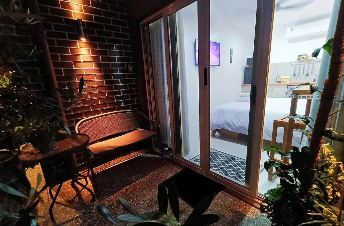 Apartment Deluxe Queen Studio New Holmview Australia
